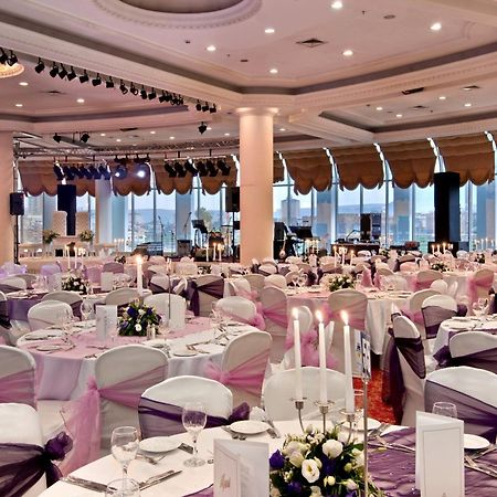 开塞利希尔顿酒店 设施 照片 The ballroom