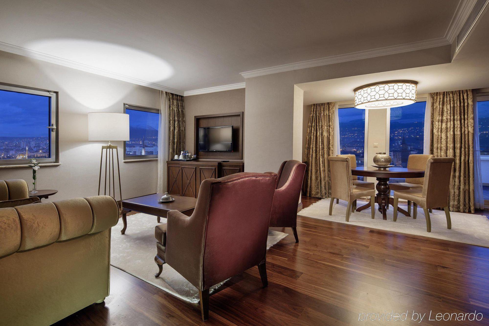开塞利希尔顿酒店 外观 照片 A suite at the Four Seasons Hotel